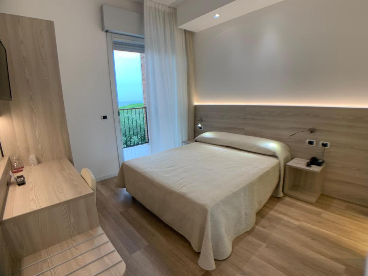 Hotel Beau Rivage Pineta Lido di Jesolo Exterior photo